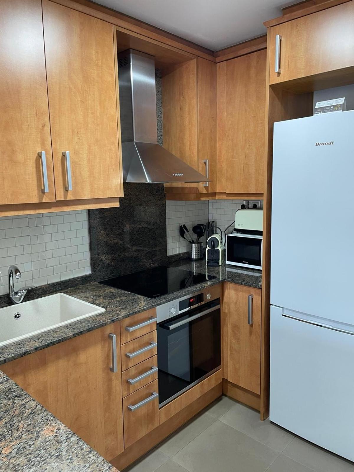 Acogedor Apartamento Vallparadis Con Parking Terrassa Exterior foto